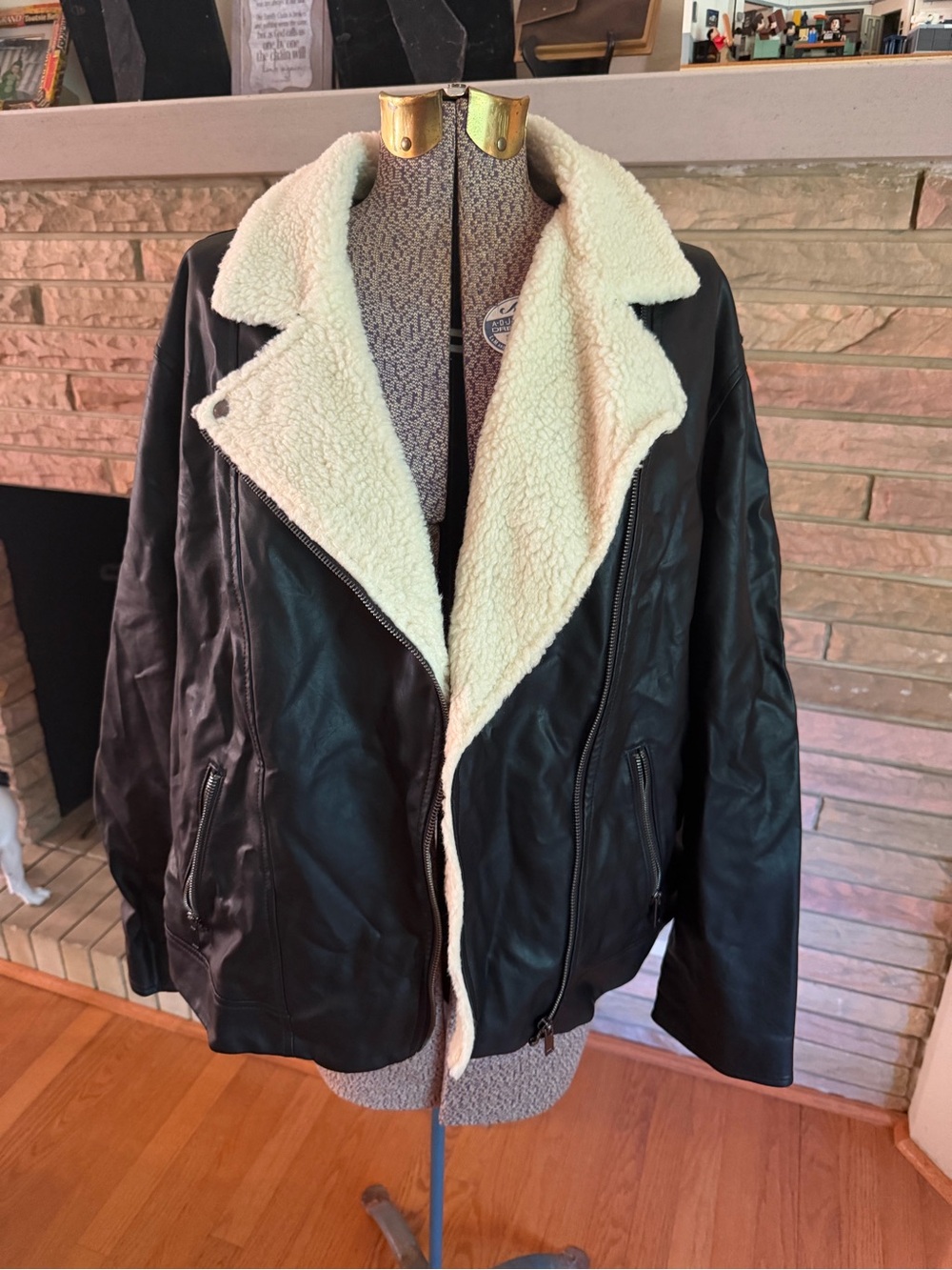 Old Navy NWT Black Faux Leather Sherpa Moto Jacket XXL